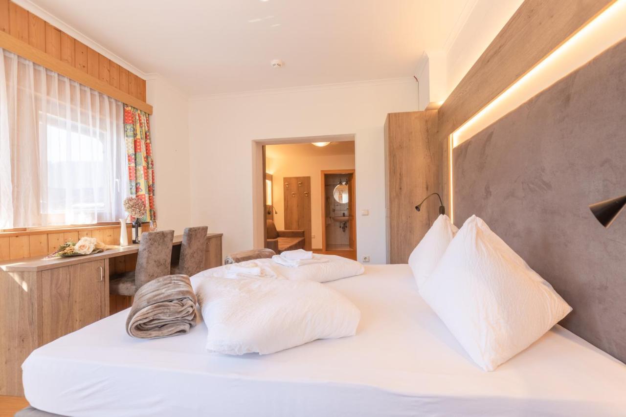 Planca di Sopra Hotel Tyrol מראה חיצוני תמונה